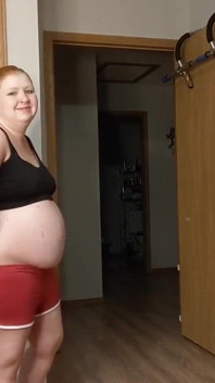 Nevlastní sestra ti umožní vystříkat se na její zadek