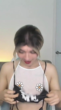 Rozbalení nového spodního prádla