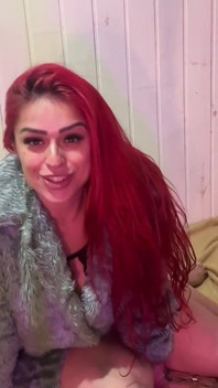 Roleplay Madura Safada Se Masturba No Papel De Mulher Experiente Que Cuida De Tudo