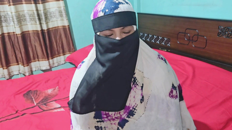 Banglavabi: Aunty Gave Me Her Pink Pussy to Fuck, Oops