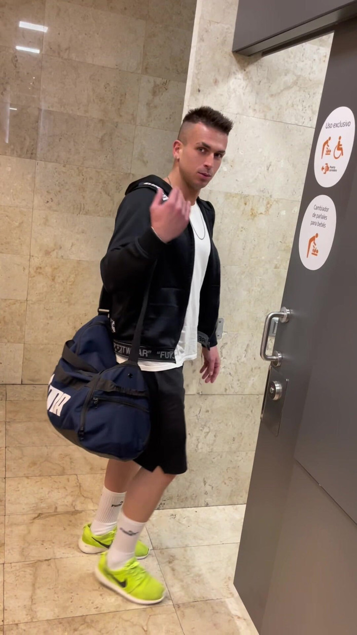 Carlos and Hector: Sex in Public Toilet