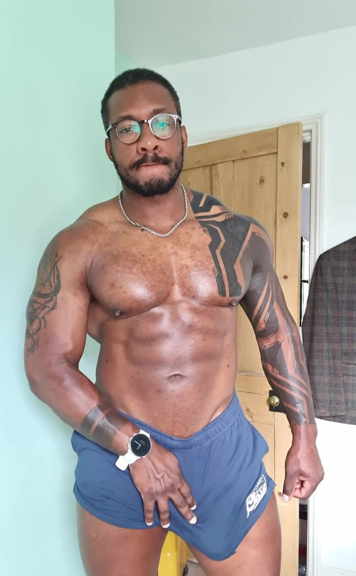 Amadeus: O australiano faz lá shorts tão curtos !!