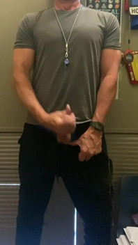 Pelatih buff dilf jockdad87 muncrat peluit