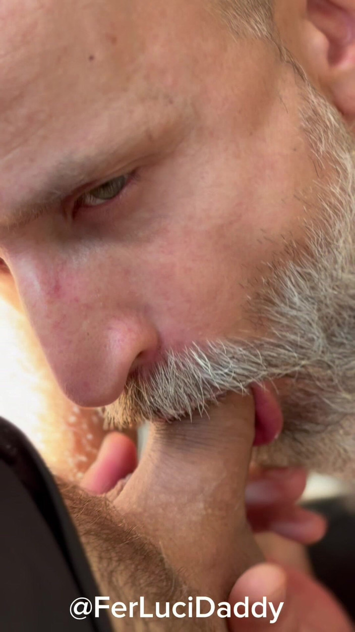 FerLuci: Ich liebe es, schwänze zu lutschen