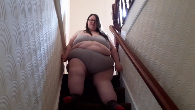 SSBBWLadyBrads: BBW SSBBW stairway to heaven - stairs