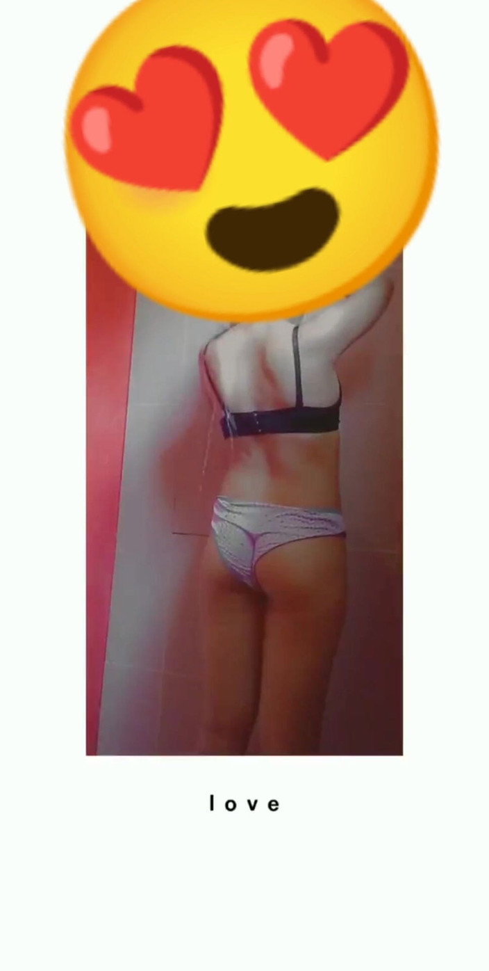 Eatrella j: Wanita muda menari hot bagian 2