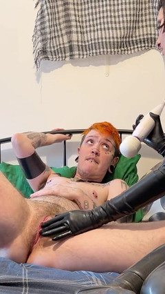Latex Dom Stretches T-boy thumbnail
