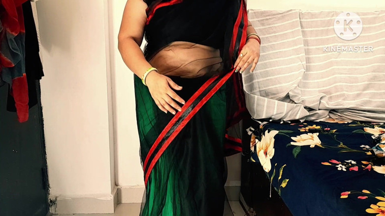 Salmaan001: Woman Wants Hardcore in Hindi