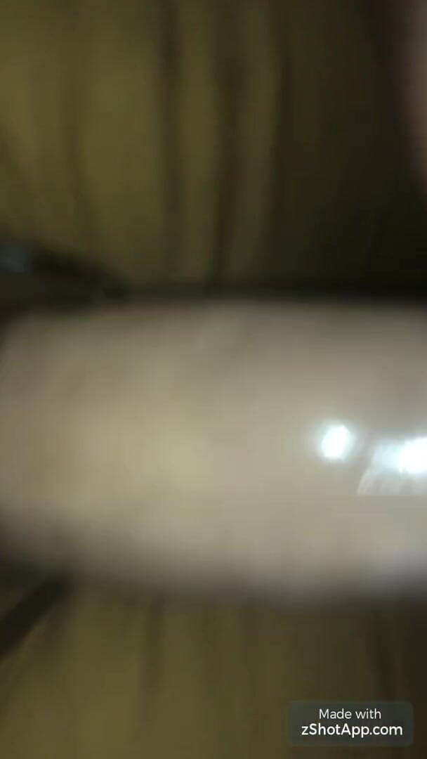 MzKiTTy91: 大鸡巴套再次用在大屁股白人美女身上
