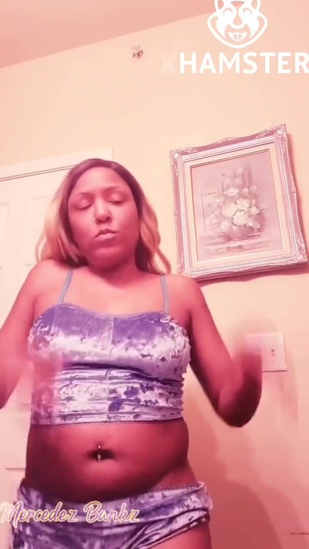 Mercedez Bankz: XH live nude twerk July 2021