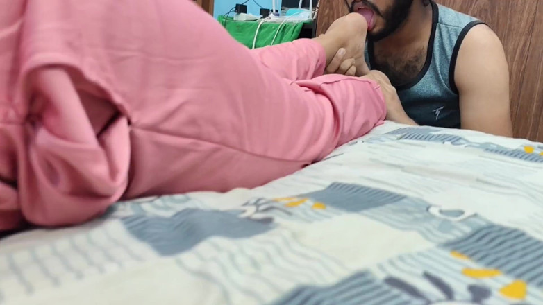 Vaigavarun45: Kerala Mallu 커플의 핫한 침실 밤 드레스 로맨틱 섹스