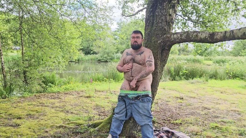 PoppaPig: Does a Bear Cum in the Woods?