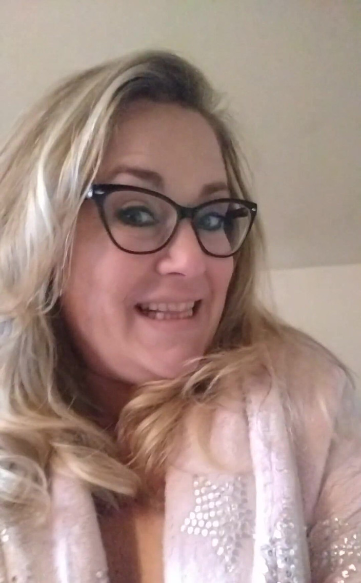 Lily Bay: 笑うLilyBay73