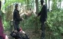 Enjoy German porn: 一个漂亮的德国黑发女郎在树林里被惩罚