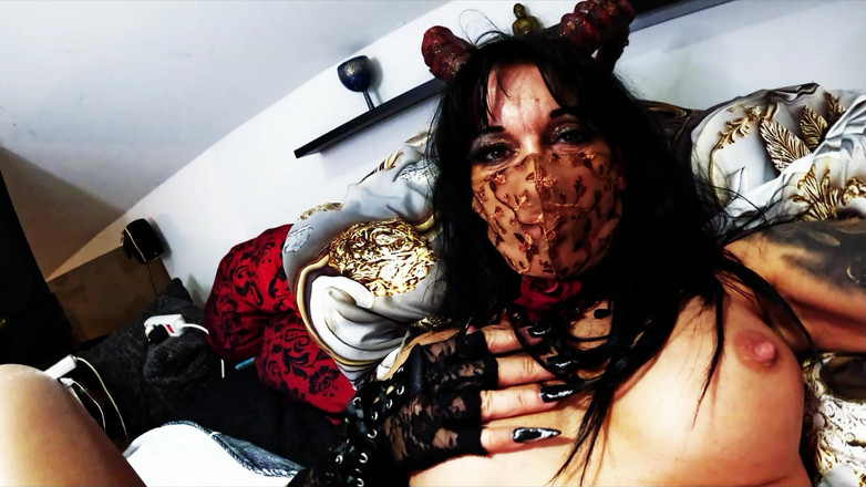 Miss Lilith devil: Cadılar bayramı