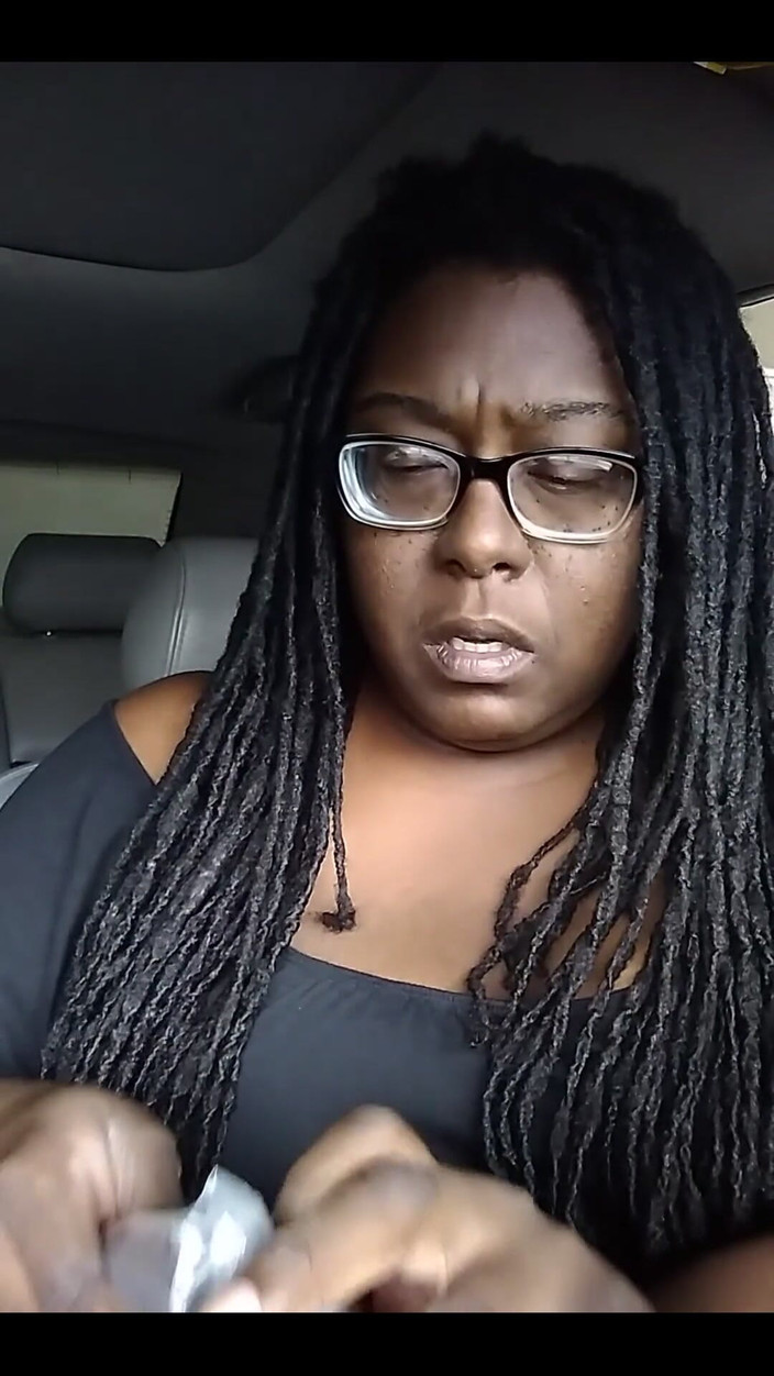 His Queen Suga: Membongkar dalam kereta