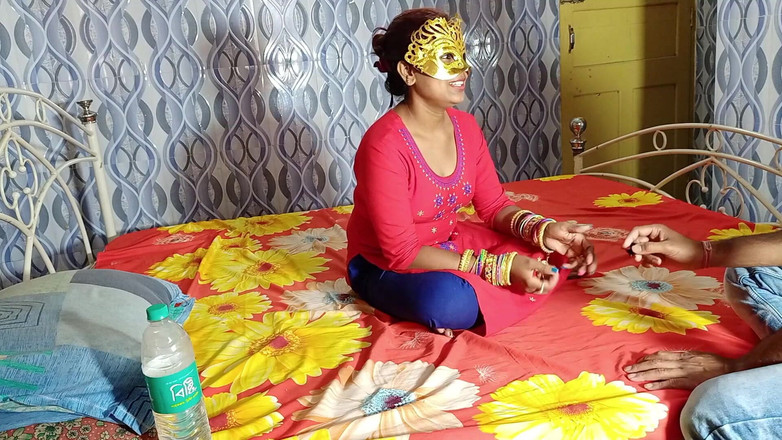 FireeCouple: Nauczycielka opuściła dom studentki po ślubie