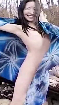 Erstaunlich schöne asiatische hure, behaarte muschi, heißeste masturbation vol 4