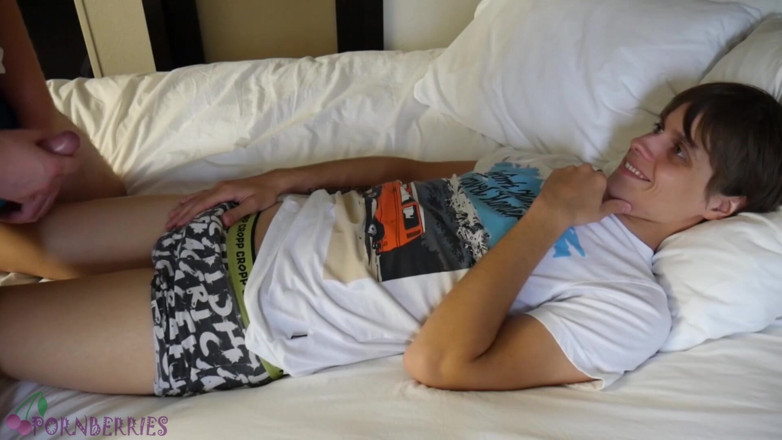 Ethan Alex: Cum between his butt cheeks