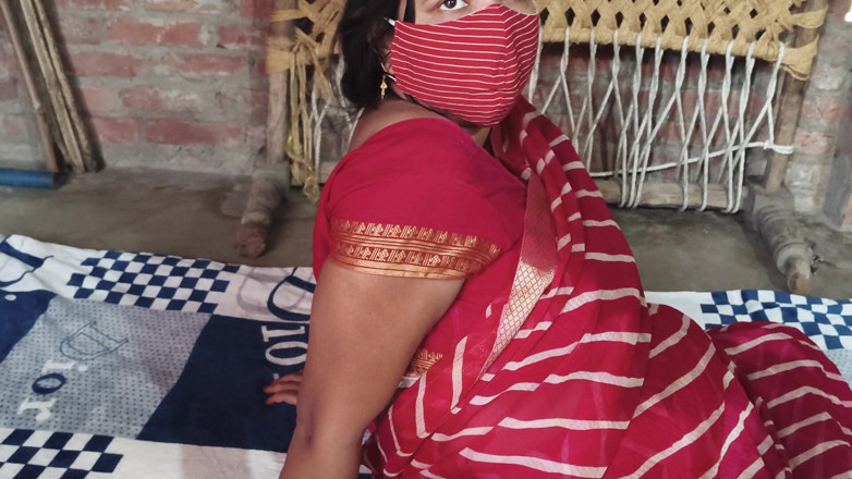 Rinki devi: Rinki Bhabhi Kki Chut Ke Baal Saaf Kiye