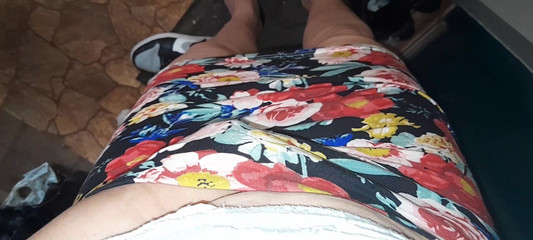 Lesbian-illusion: Genç üvey kız kardeşimi banyoda gözetliyorum ve mastürbasyon yapıyorum