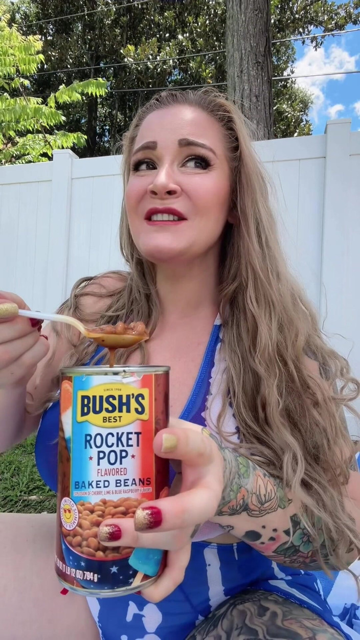 Miss Whitney Morgan: Red, White, &amp; Penuh Dengan Foodie Regret