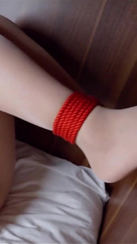Шафа ховає кокетливість