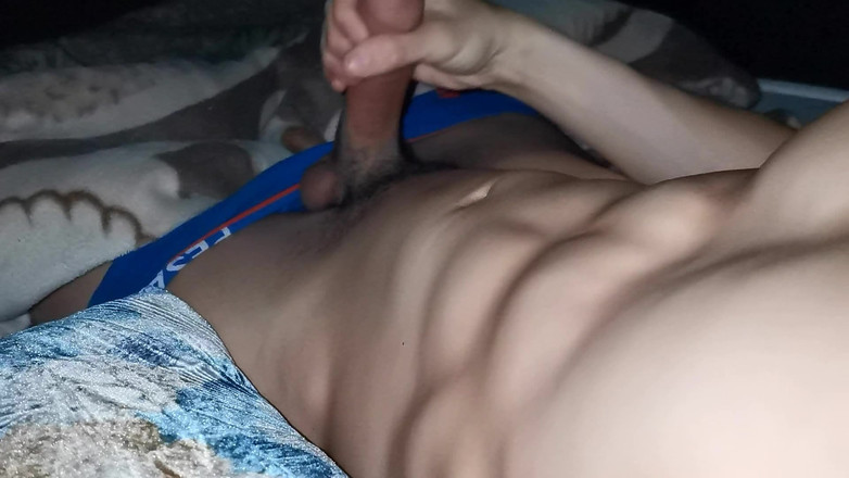 SEXY_GUYBEST: 火辣肌肉发达的身体和多汁鸡巴的夜间过度刺激！