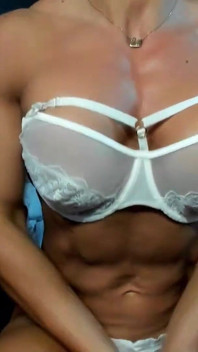 Pecs sensuais