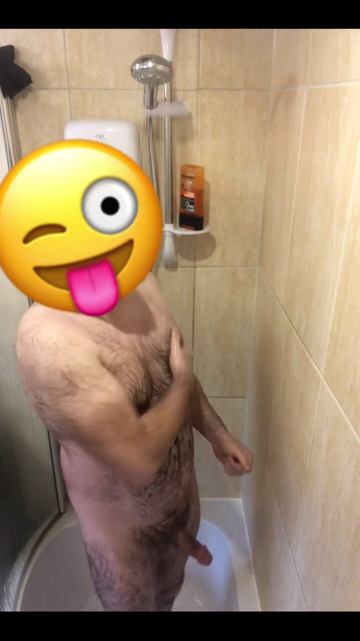 Djdavexxx: Xem thêm bộ lông ướt át và lắc con cu của tôi...