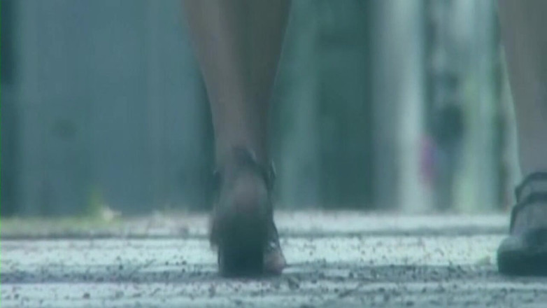 EroticEntertainment.Club: 두 명의 핫한 창녀와 함께하는 빈티지 쓰리섬
