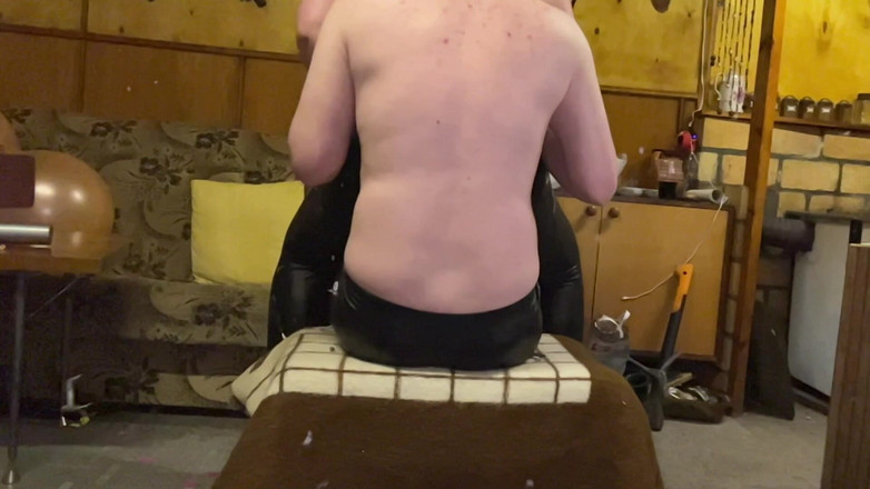 BeachBallsDuo: 100kg bigbootylucy agressively ने 10 बड़े गुब्बारे और 2 बड़े पन्नी नंबर के गुब्बारे कुचल दिए! स्लो-मो के साथ 2 कैमरा