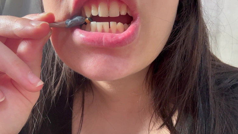 AmayaMori: Giantess Girl Puts Her Tiny Husband on Her