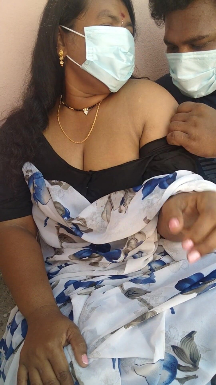 Benita sweety: Tamil desi venkovní saree sex s nevlastním bratrem
