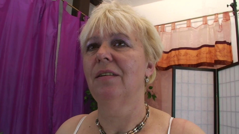 Femdom Sex: Hairy bbw mature slut nailed