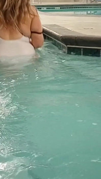 Hotel Pool