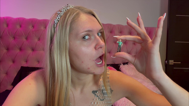 Kink in Time: Juliana Marie's '90s Giantess Fantasy 4K POV Devouring Ecstasy Awaits!