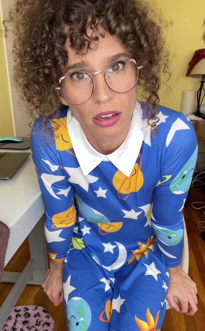 VibeWithMommy: Joi -stiefdochter bezoekt stiefvader op het werkdag! Ze komt erachter dat...