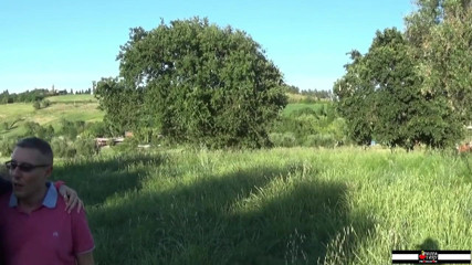 Peccatrici Produzioni: Prsatá puma Sissy Neri, otevřená do zadku venku velkým ptákem