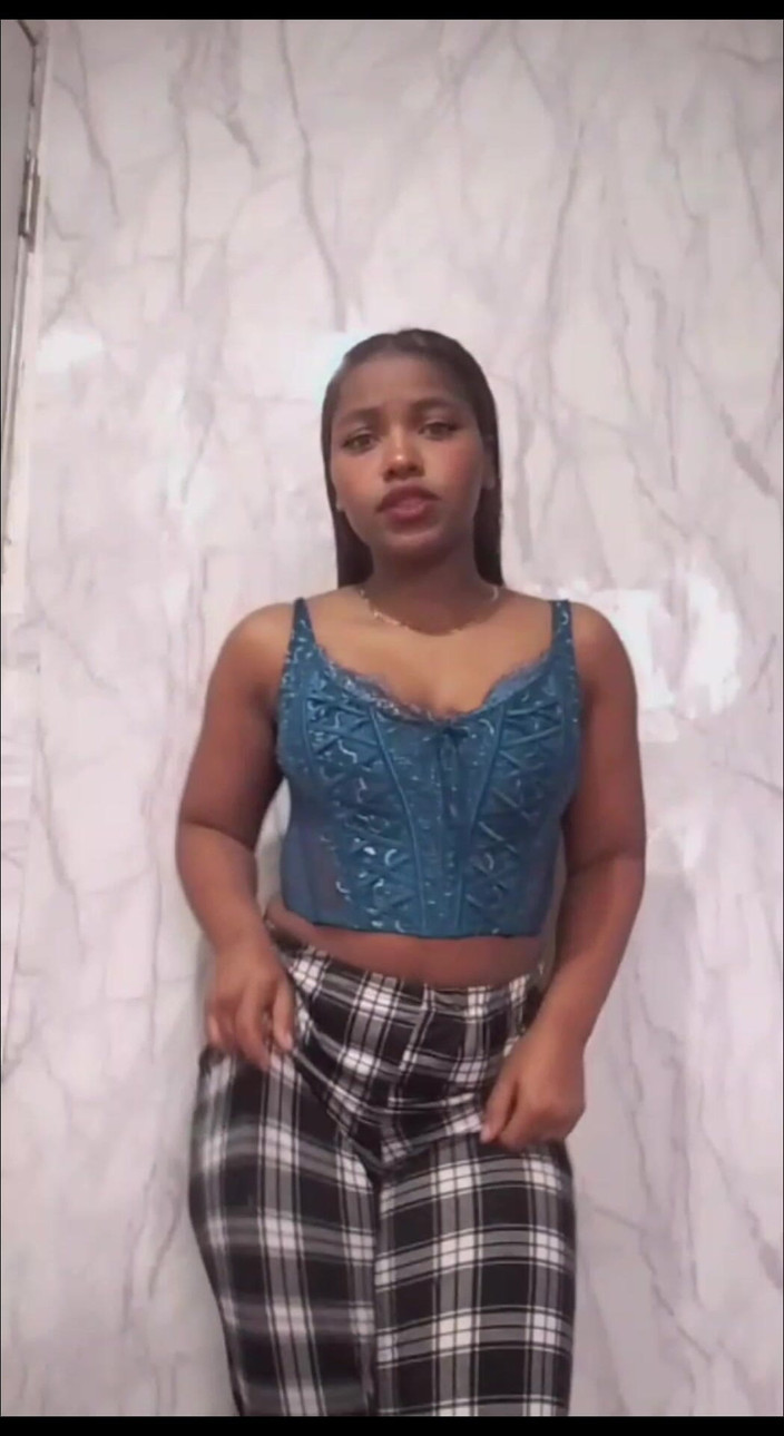 Minayi: Cosa aspettate per visitare la mia pagina ufficiale dei contenuti...