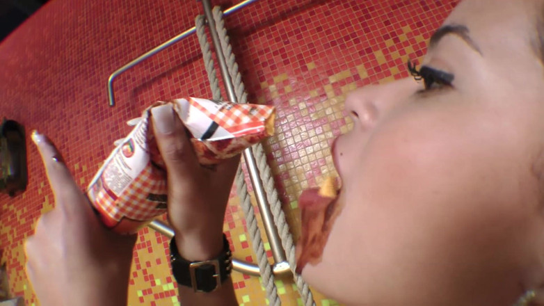 FetishKing: Lesbian Hot Kisses Chocolate