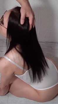 Naughty Broad robi romantyczne brudne obciąganie swojemu pożądliwemu panu