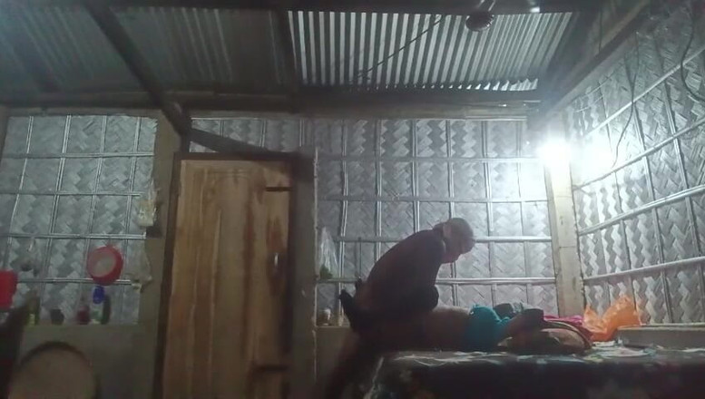 Masuuma Aktaaar: India Assam Femans - esposa e husbend em vídeo de sexo...