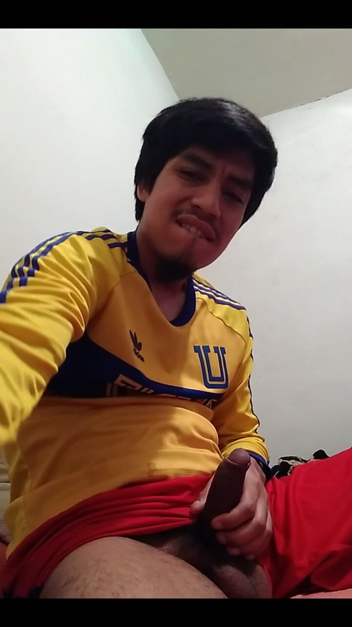 AlexAlejandro13: Vieni a scappare per vedere questo bel pene spesso