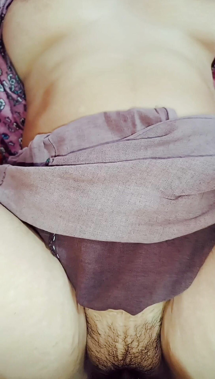 Aap ki Bhabi ji: Zadek nevlastní sestry sousedky