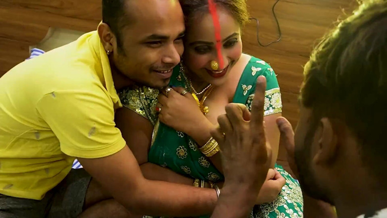 Queen star Desi: Bhabiji Ke Sath Dono Devor Mil Kor Mast Chudai Kia,...