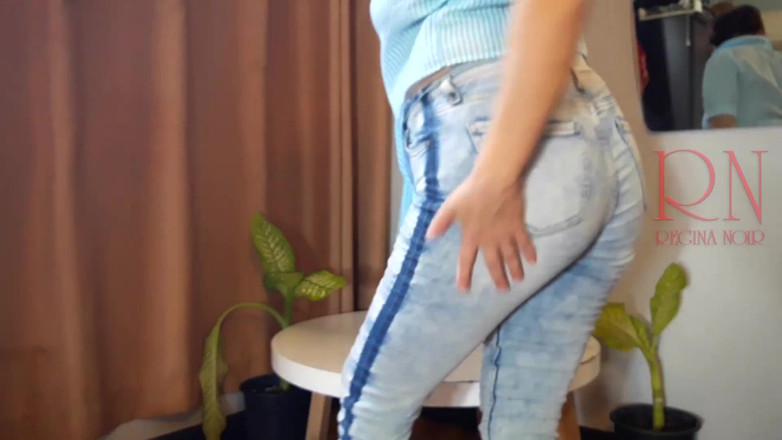 Regina Noir: Blue jeans teasing by Regina Noir