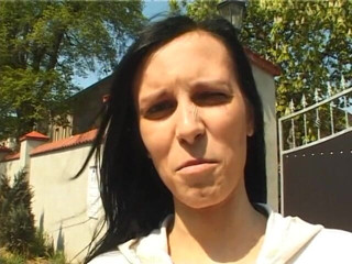 POV Orgasms: Esmer güzel bakış açısıyla sakso çekmeden önce mastürbasyon yapıyor