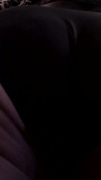 Você está debaixo da minha bunda gorda
