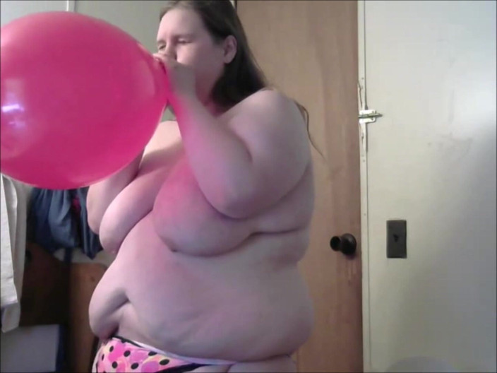 Fat Goddes: Naked Bitch Gets Bitch Slapped In The Face By Popping...